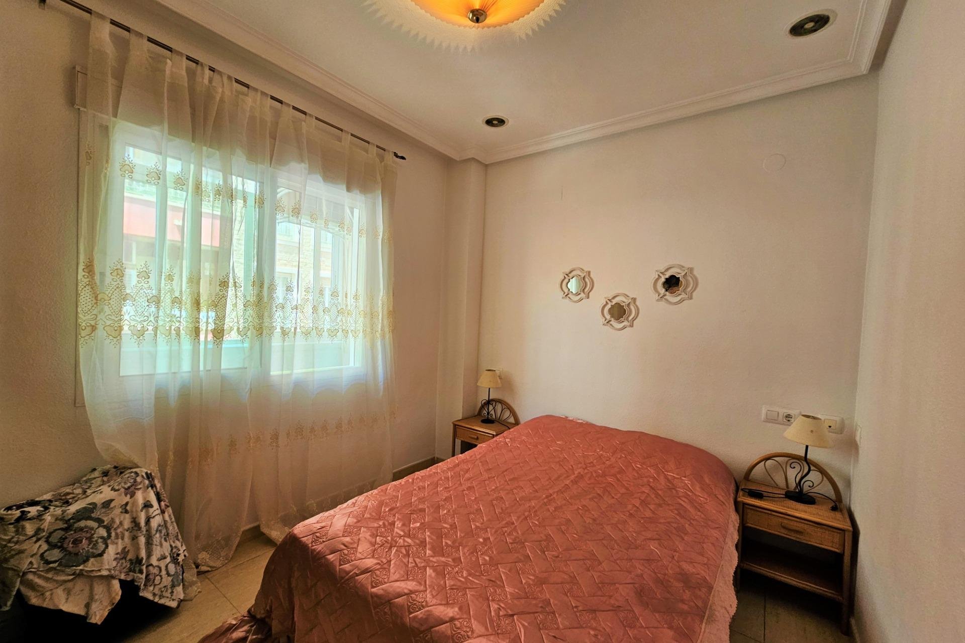 Wiederverkauf - Wohnung -
Torrevieja