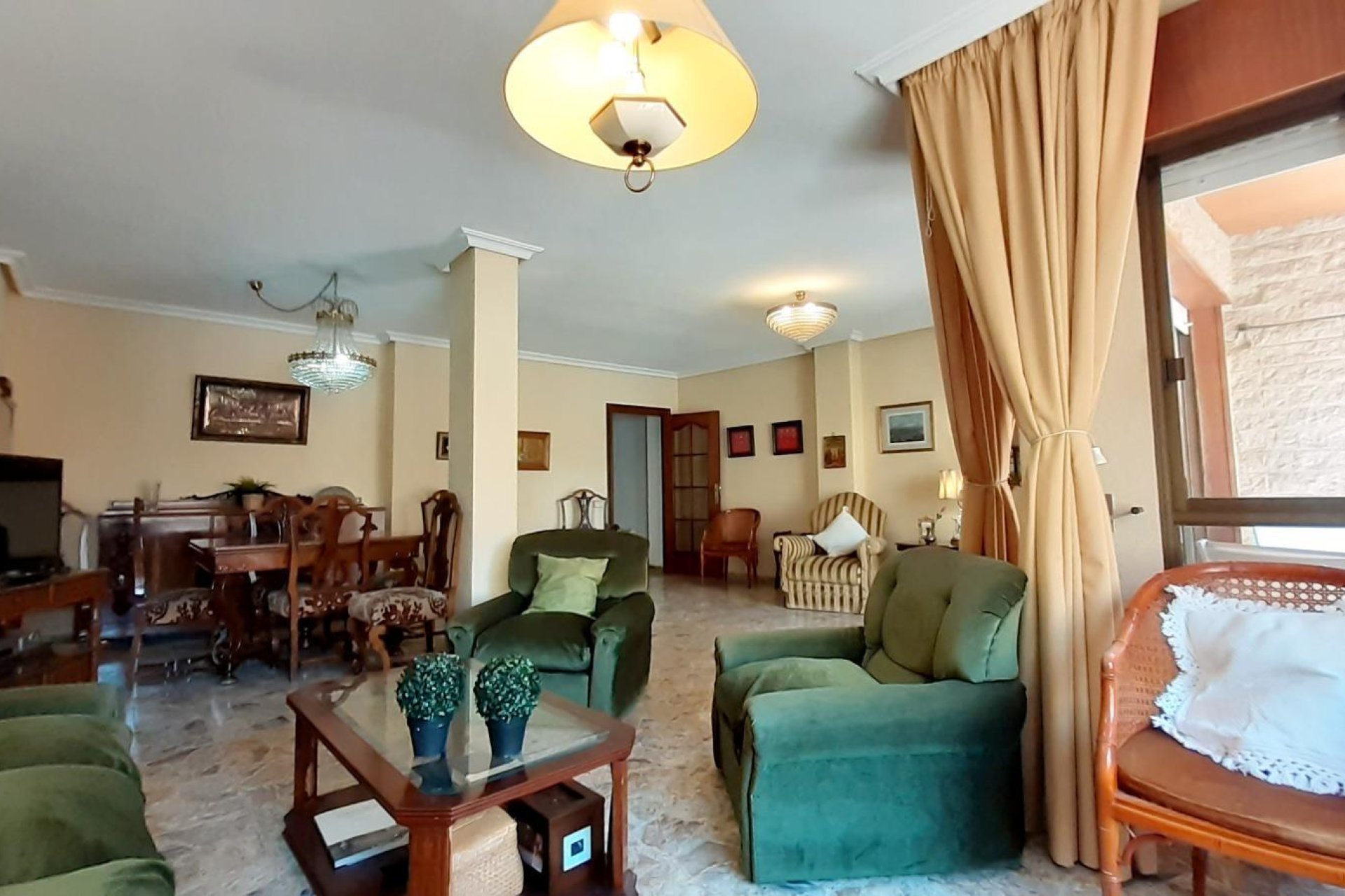 Wiederverkauf - Wohnung -
Torrevieja