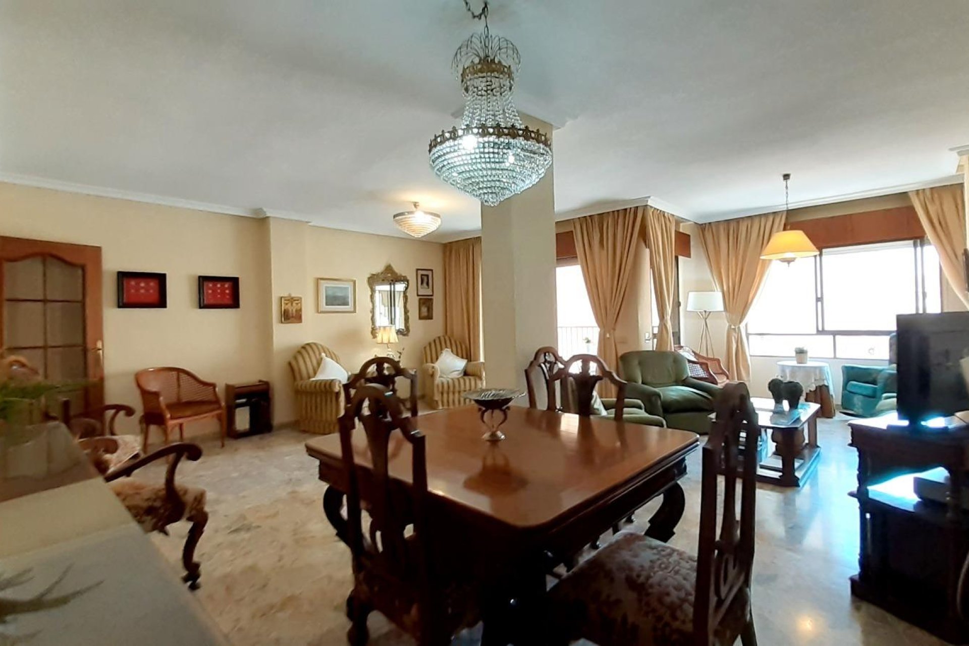 Wiederverkauf - Wohnung -
Torrevieja