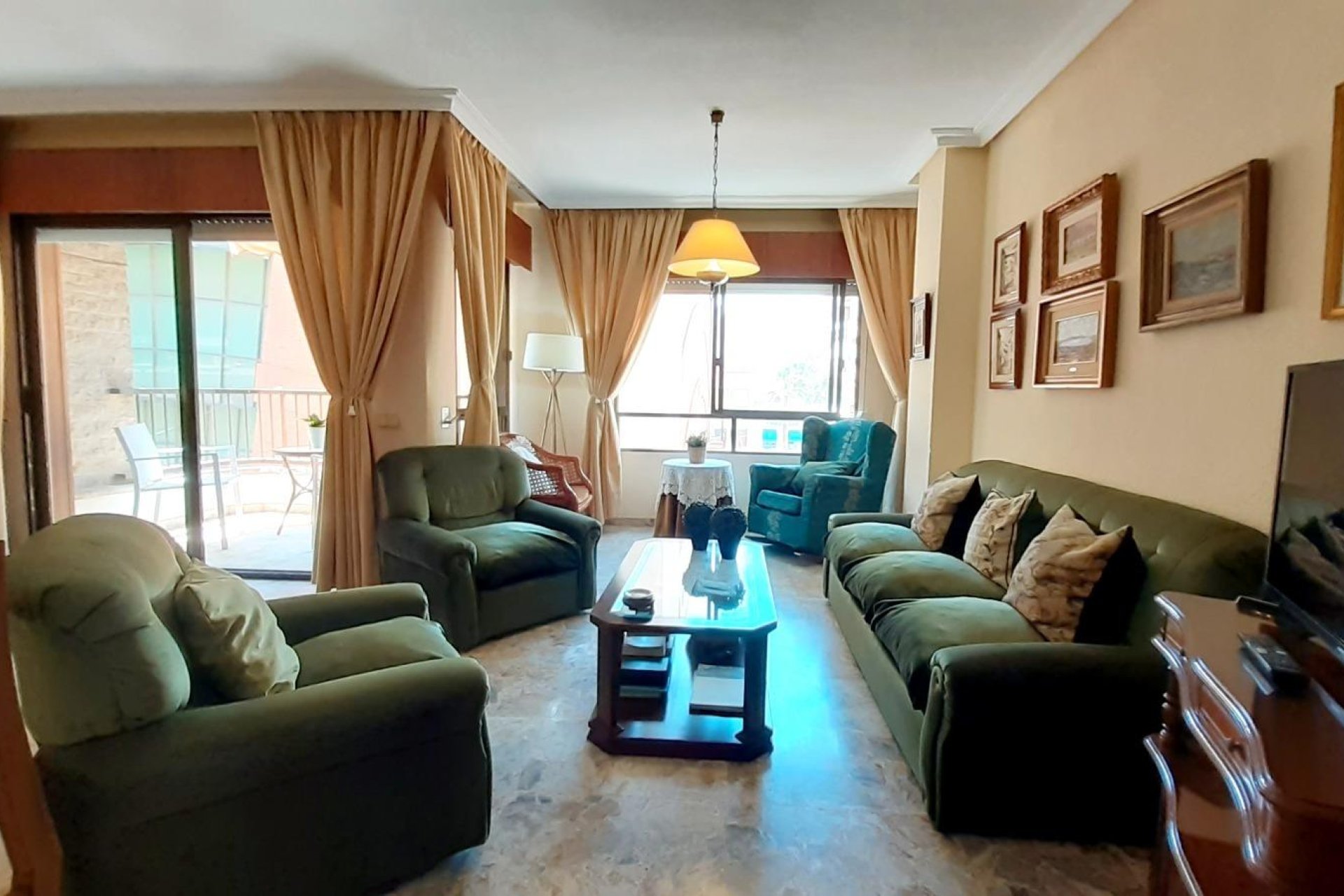 Wiederverkauf - Wohnung -
Torrevieja