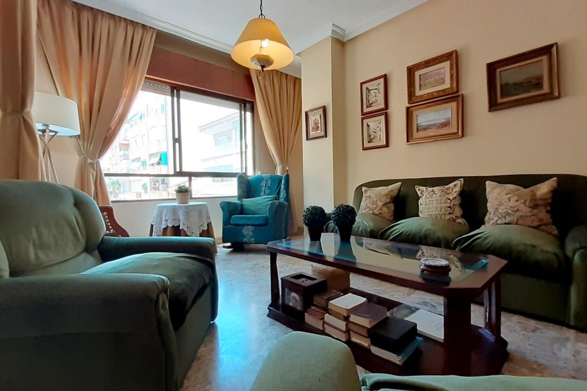 Wiederverkauf - Wohnung -
Torrevieja