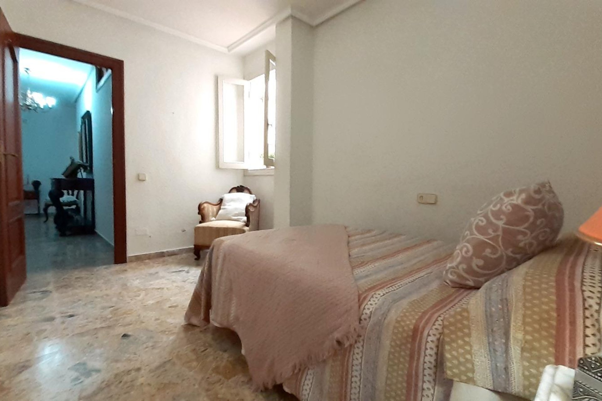 Wiederverkauf - Wohnung -
Torrevieja