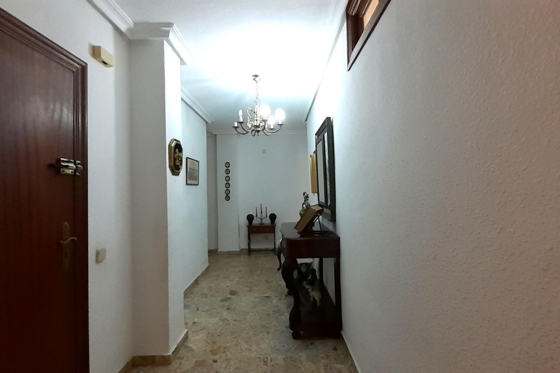 Wiederverkauf - Wohnung -
Torrevieja