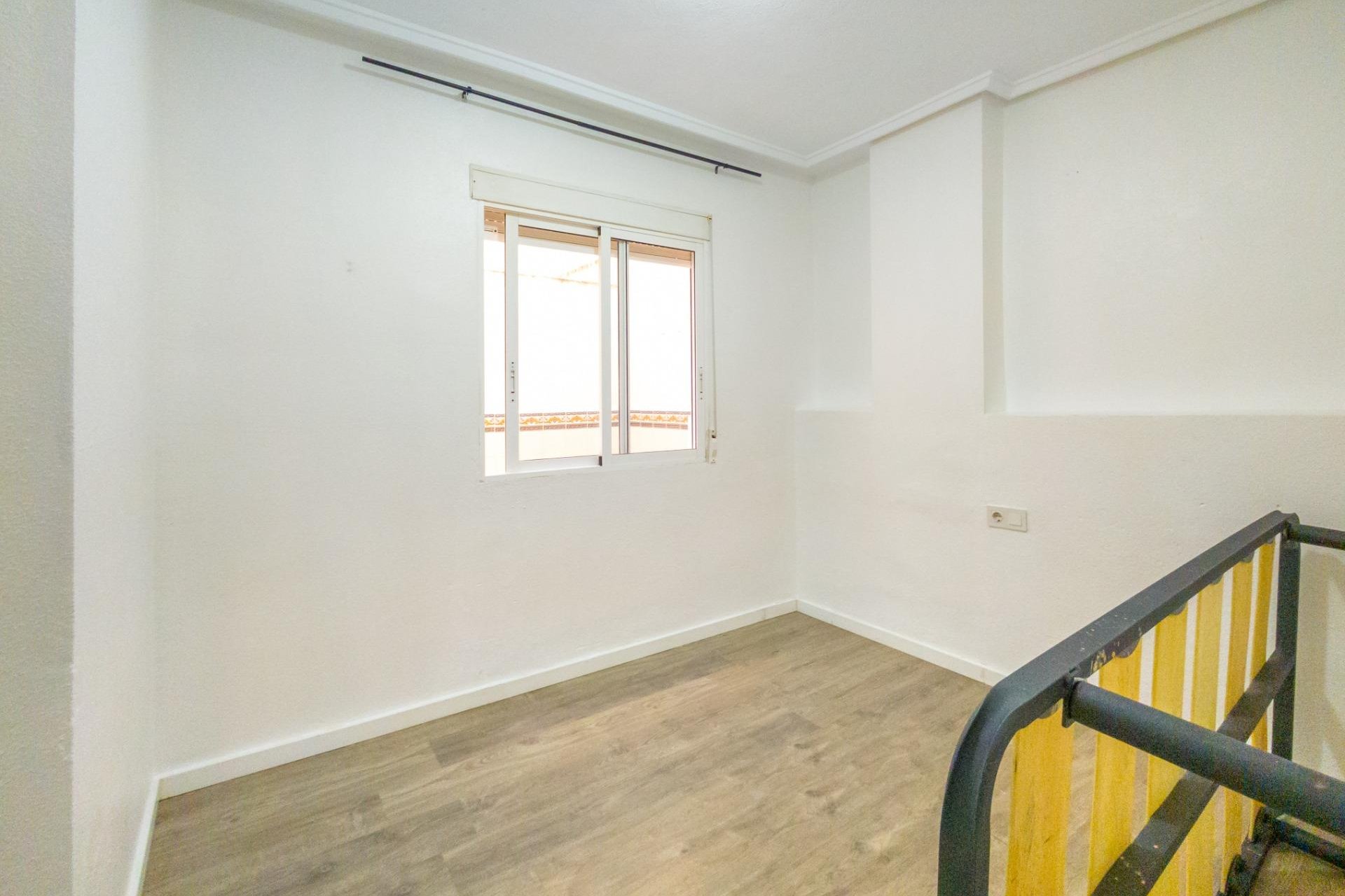 Wiederverkauf - Wohnung -
Torrevieja