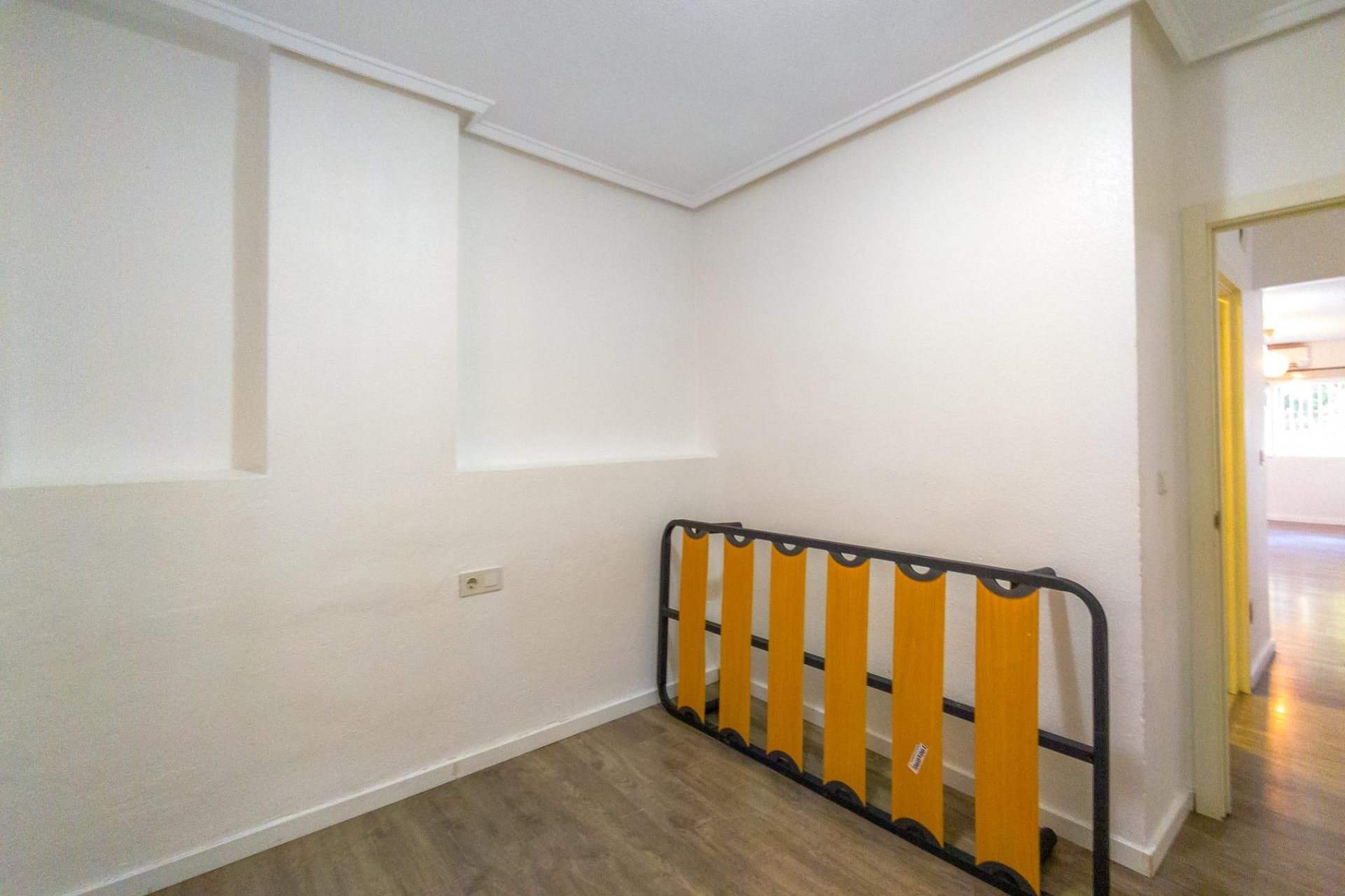 Wiederverkauf - Wohnung -
Torrevieja