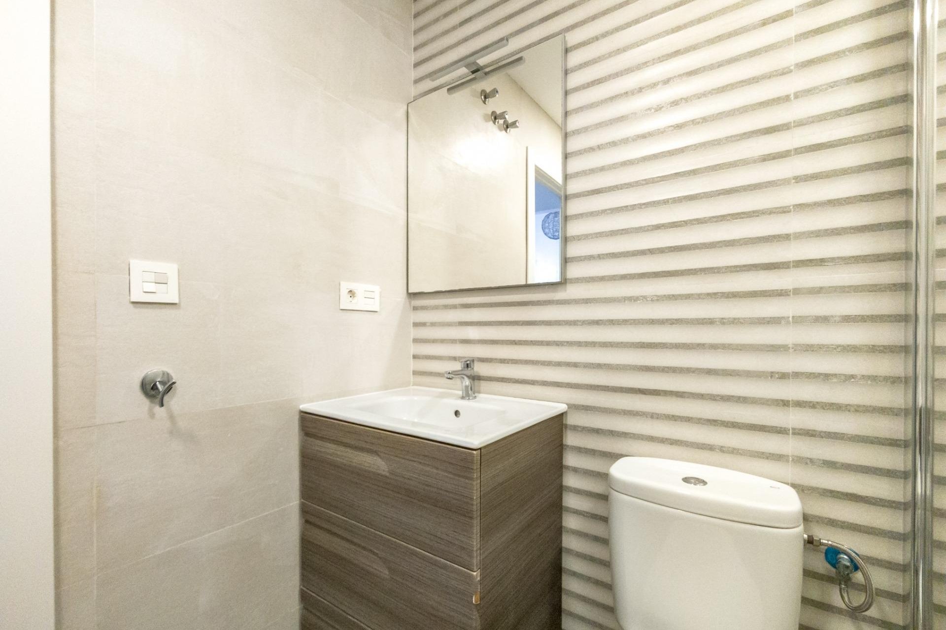 Wiederverkauf - Wohnung -
Torrevieja