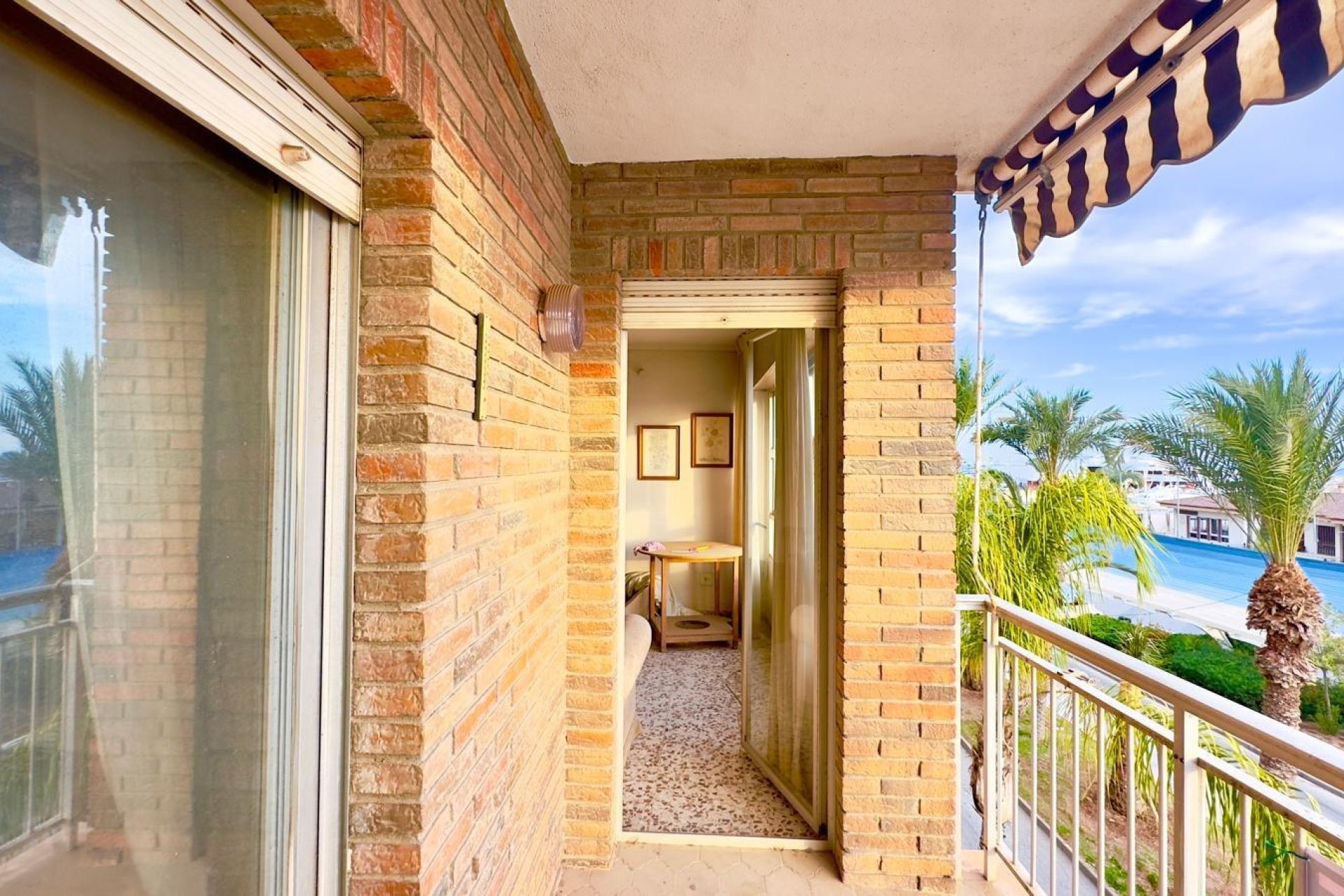 Wiederverkauf - Wohnung -
Torrevieja