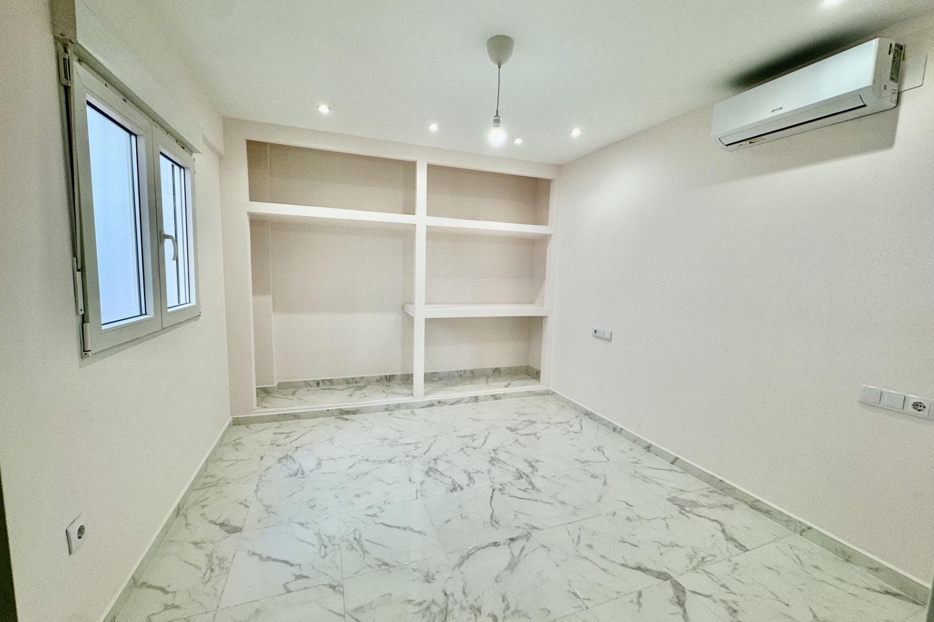 Wiederverkauf - Wohnung -
Torrevieja