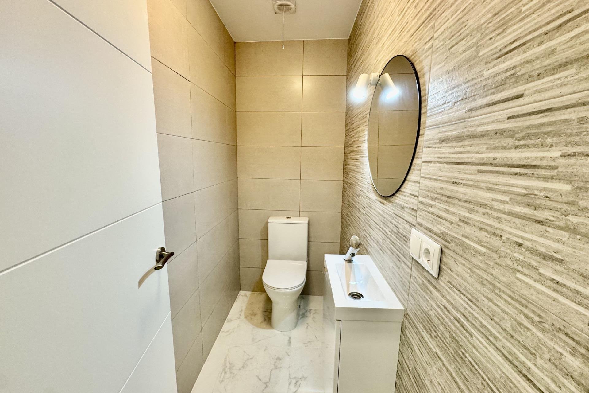 Wiederverkauf - Wohnung -
Torrevieja