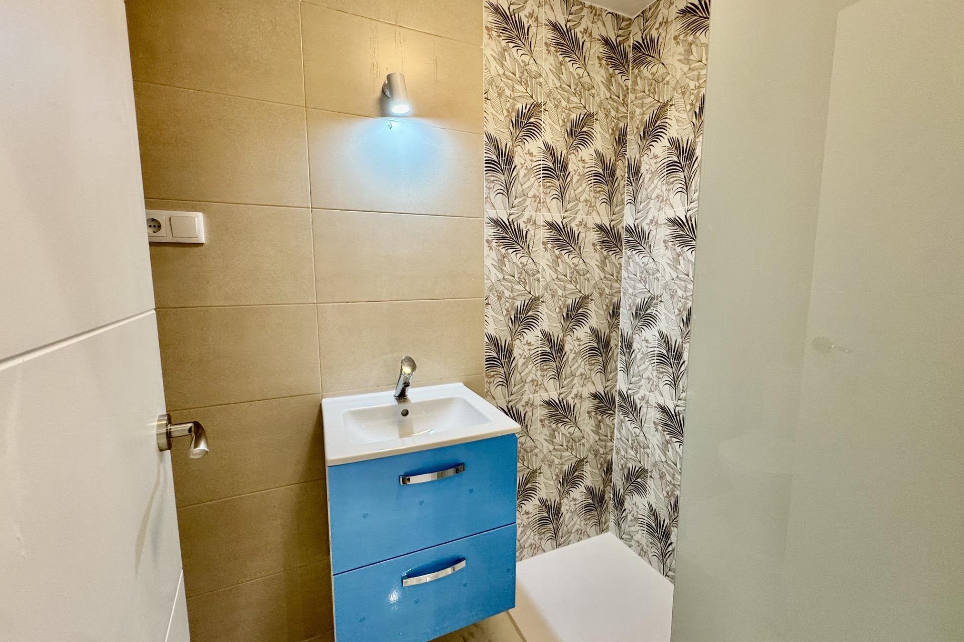 Wiederverkauf - Wohnung -
Torrevieja