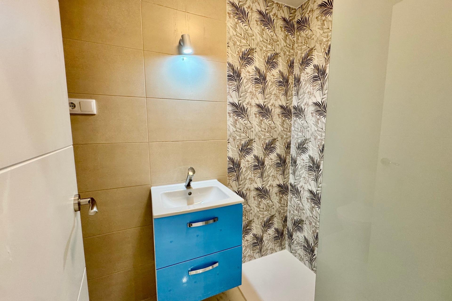 Wiederverkauf - Wohnung -
Torrevieja