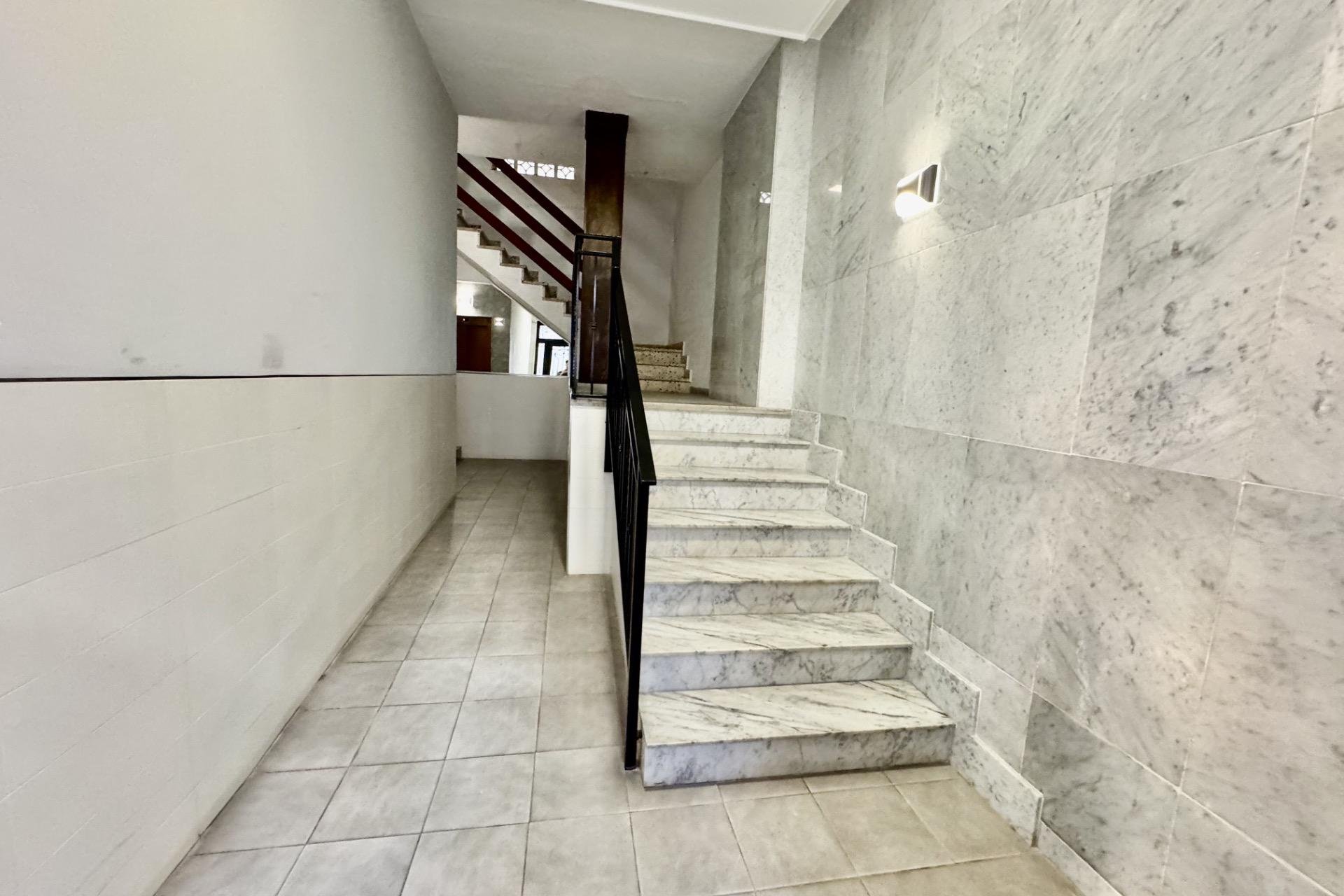 Wiederverkauf - Wohnung -
Torrevieja
