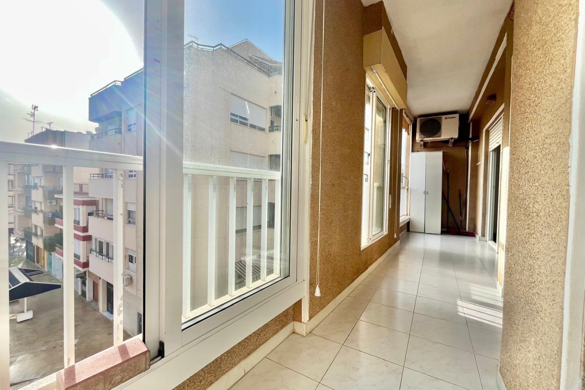 Wiederverkauf - Wohnung -
Torrevieja
