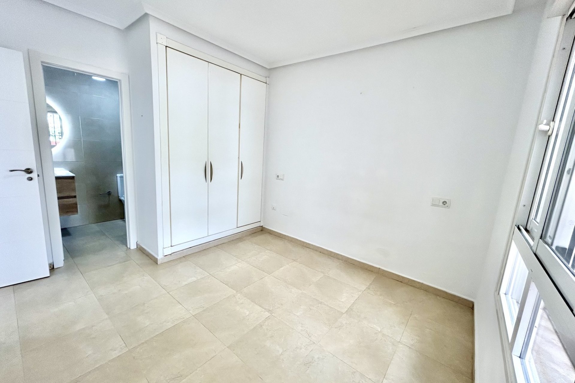 Wiederverkauf - Wohnung -
Villamartin - Costa Blanca