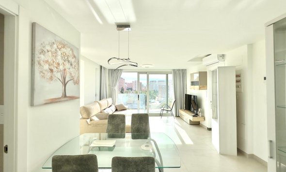 Wohnung - Wiederverkauf - Finestrat -
                Finestrat