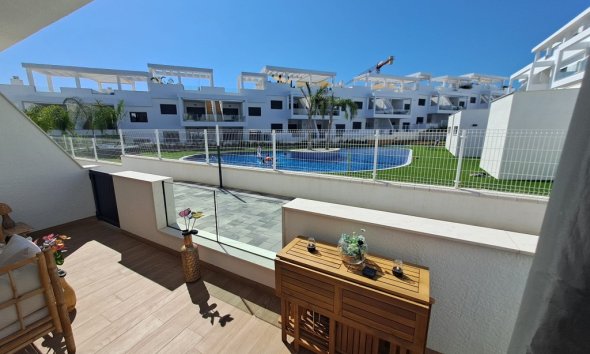 Wohnung - Wiederverkauf - Los Balcones - Costa Blanca