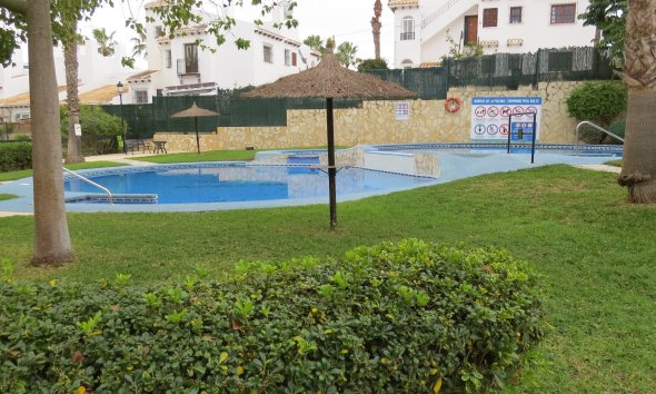 Wohnung - Wiederverkauf - Orihuela Costa - Costa Blanca