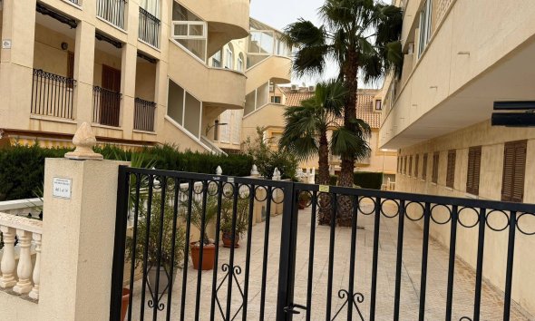 Wohnung - Wiederverkauf - Orihuela Costa - La Regia