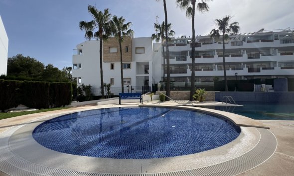 Wohnung - Wiederverkauf - Orihuela Costa -
                Villamartín