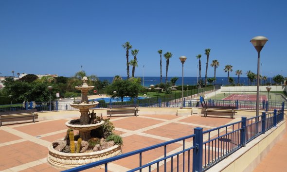 Wohnung - Wiederverkauf - Pilar de la Horadada - Costa Blanca