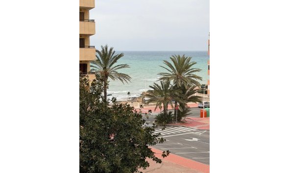 Wohnung - Wiederverkauf - Torrevieja - Cabo Cervera