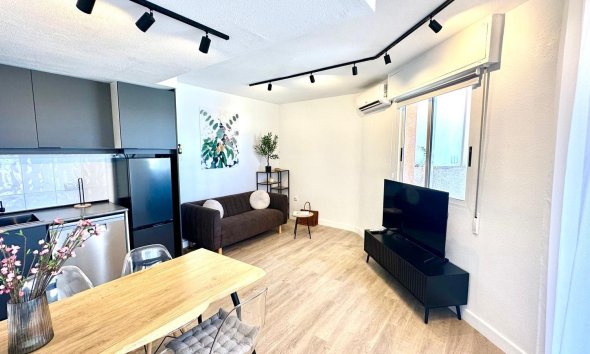 Wohnung - Wiederverkauf - Torrevieja - Centro