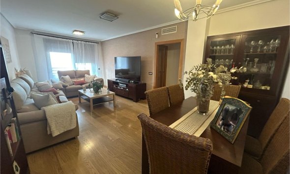 Wohnung - Wiederverkauf - Torrevieja - Centro