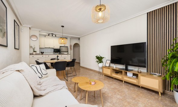 Wohnung - Wiederverkauf - Torrevieja - Centro