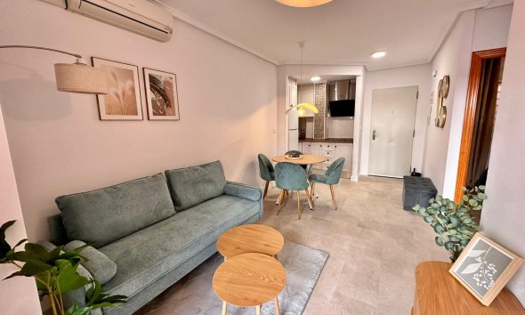 Wohnung - Wiederverkauf - Torrevieja - Centro