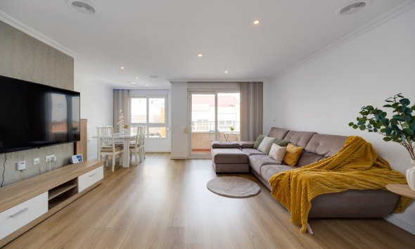 Wohnung - Wiederverkauf - Torrevieja -
                Centro