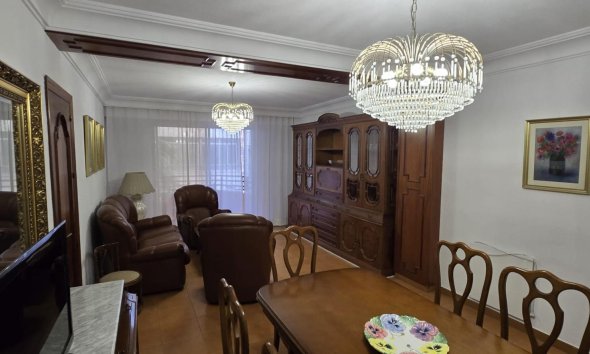 Wohnung - Wiederverkauf - Torrevieja - Centro