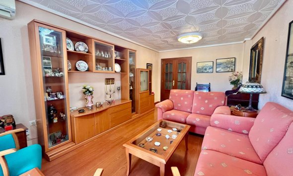 Wohnung - Wiederverkauf - Torrevieja -
                Centro