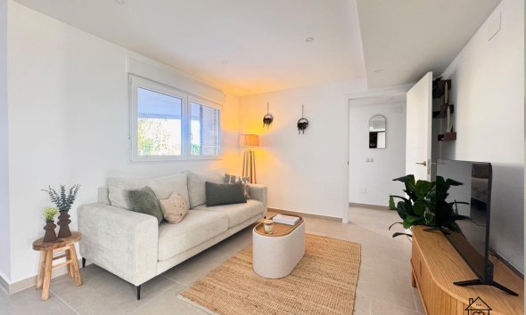 Wohnung - Wiederverkauf - Torrevieja -
                El Acequión - Los Náufragos