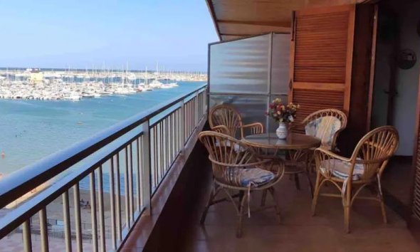 Wohnung - Wiederverkauf - Torrevieja - Playa De Los Naufragos