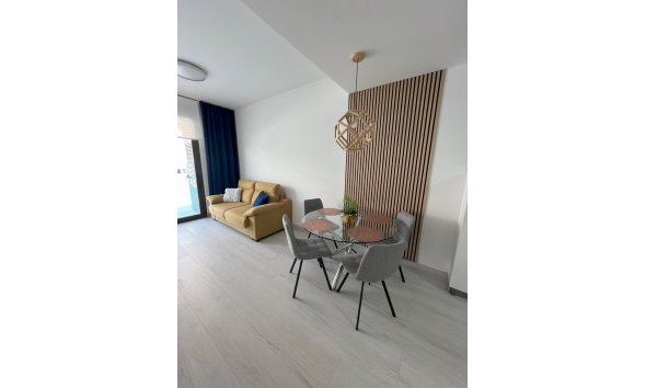 Wohnung - Wiederverkauf - Torrevieja - Playa del Cura