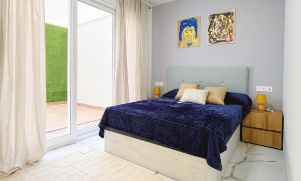 Wohnung - Wiederverkauf - Torrevieja - Playa del Cura