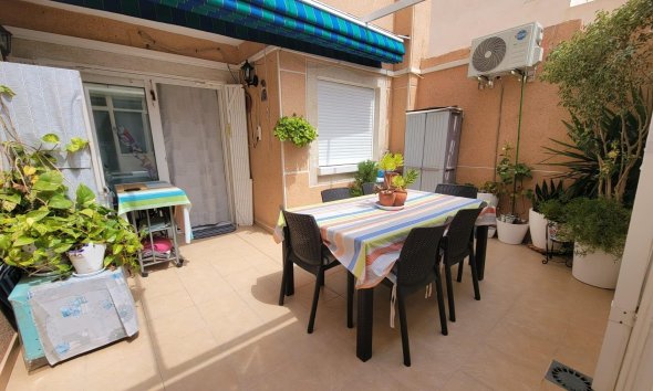 Wohnung - Wiederverkauf - Torrevieja - Playa del Cura