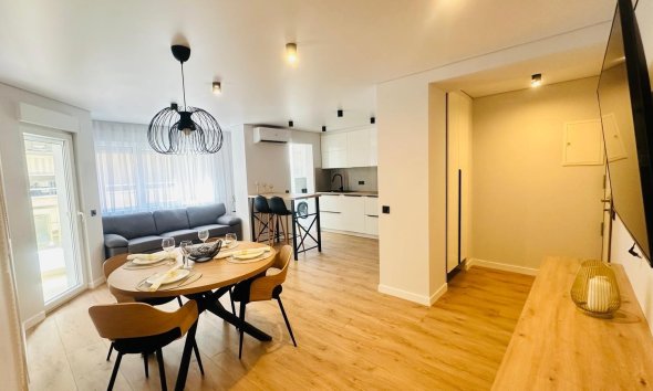 Wohnung - Wiederverkauf - Torrevieja - Playa del Cura