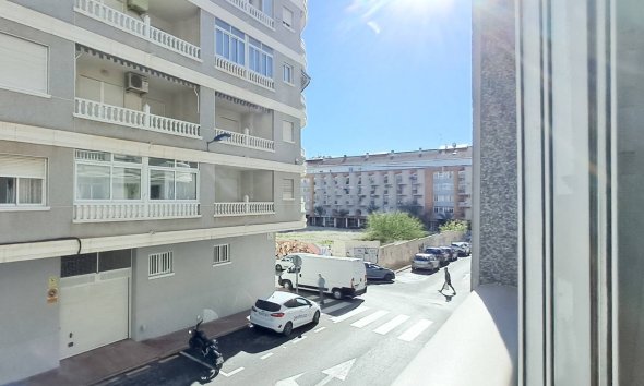 Wohnung - Wiederverkauf - Torrevieja - Playa del Cura