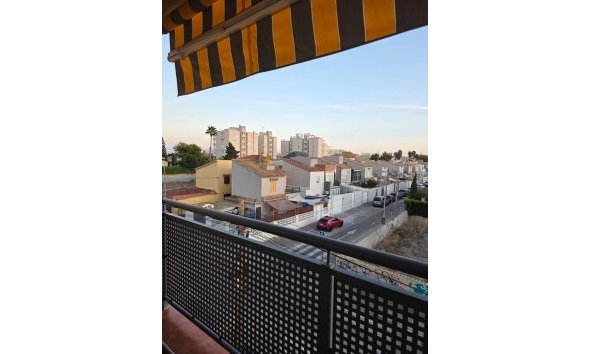 Wohnung - Wiederverkauf - Torrevieja - Playa del Cura