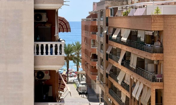 Wohnung - Wiederverkauf - Torrevieja - Playa del Cura