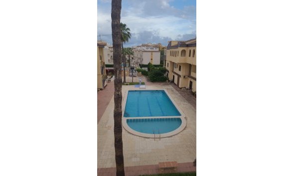 Wohnung - Wiederverkauf - Torrevieja - Punta Prima