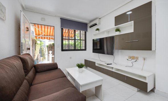Wohnung - Wiederverkauf - Torrevieja - Punta Prima