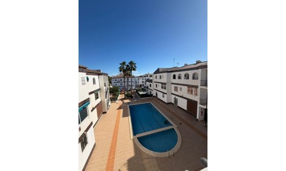 Wohnung - Wiederverkauf - Torrevieja -
                Punta Prima