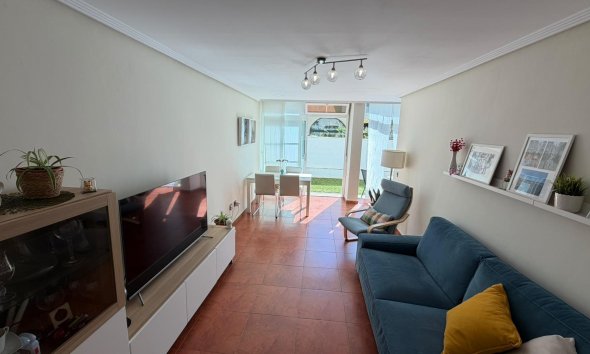 Wohnung - Wiederverkauf - Torrevieja - Torreblanca