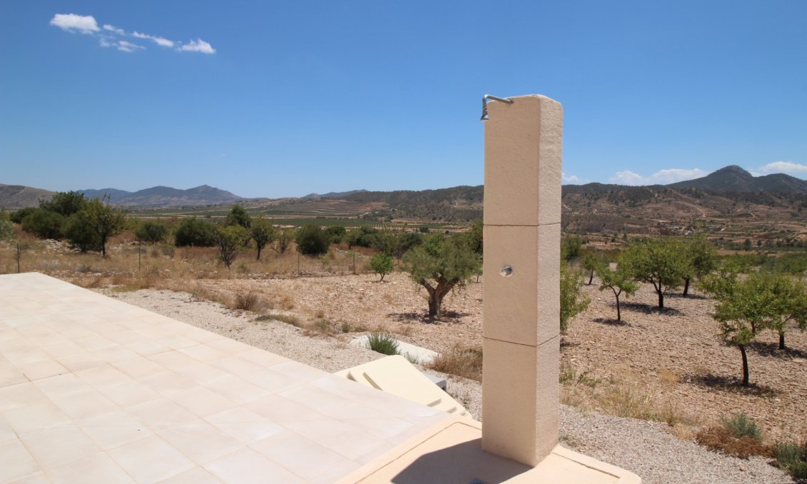 Segunda mano - Villa -
Macisvenda - Inland