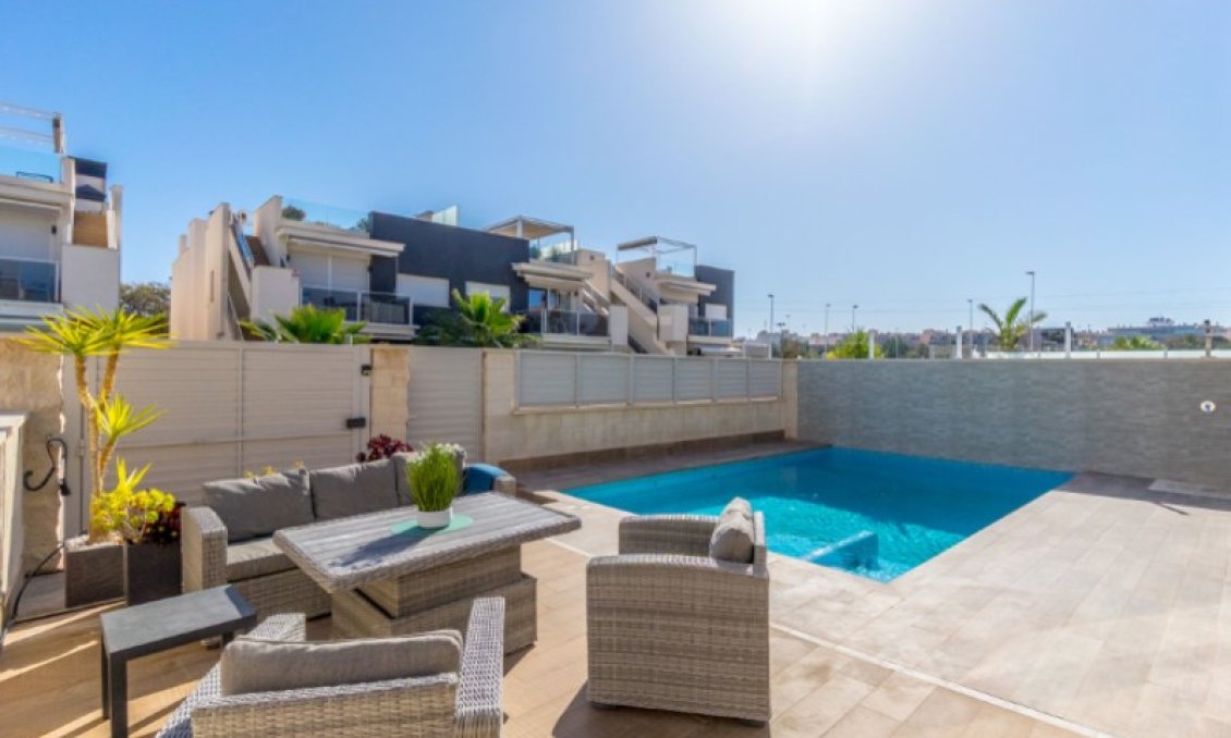 Segunda mano - Villa -
Torrevieja - Costa Blanca
