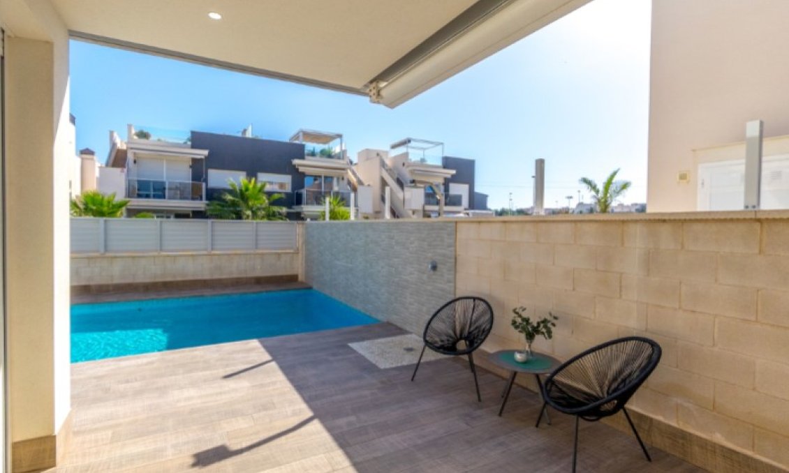 Segunda mano - Villa -
Torrevieja - Costa Blanca