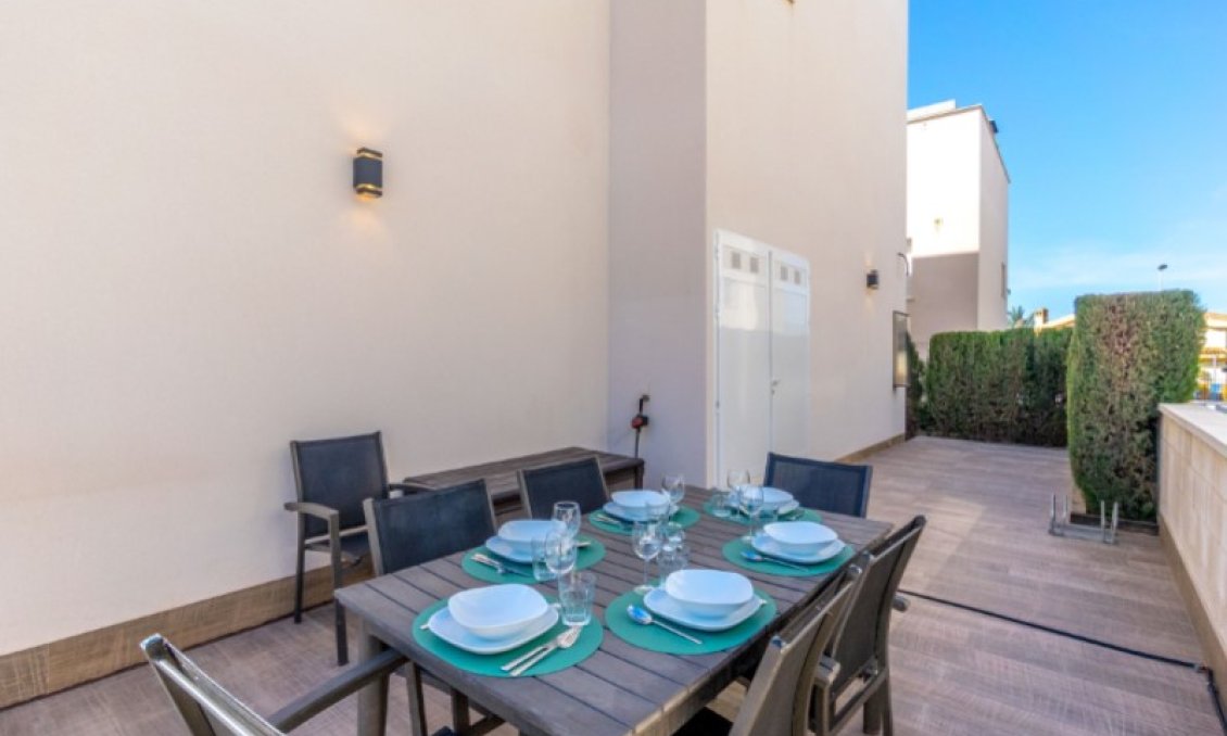 Segunda mano - Villa -
Torrevieja - Costa Blanca