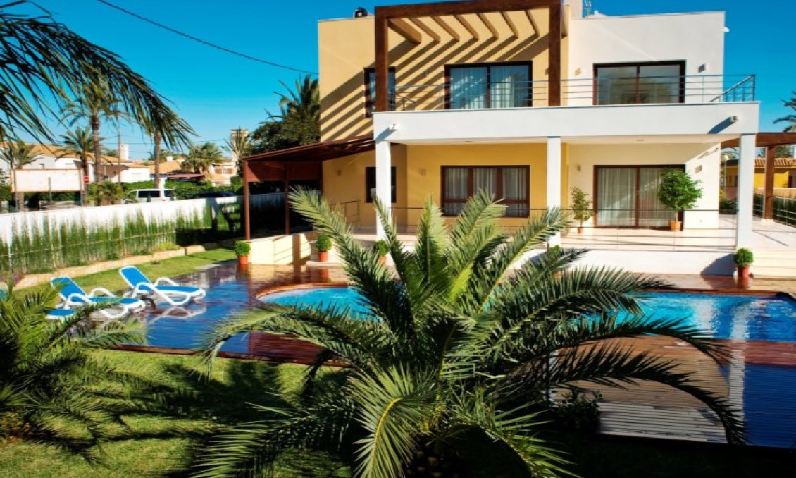 Segunda mano - Villa -
Orihuela - Inland